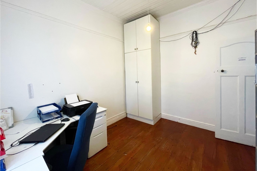 3 Bedroom Property for Sale in Wynberg Western Cape